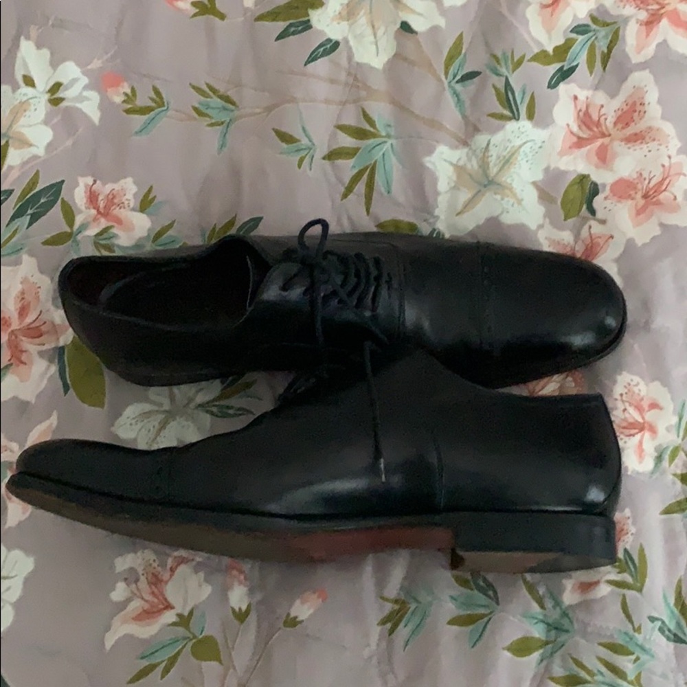 Men’s Gucci shoes - Picture 6 of 8